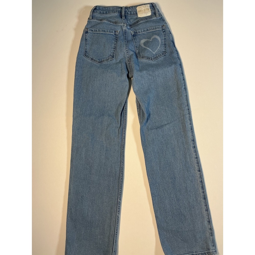 Hollister Ultra High Rise Dad Jeans Heart Print Medium Wash Size 23R - Picture 7 of 10